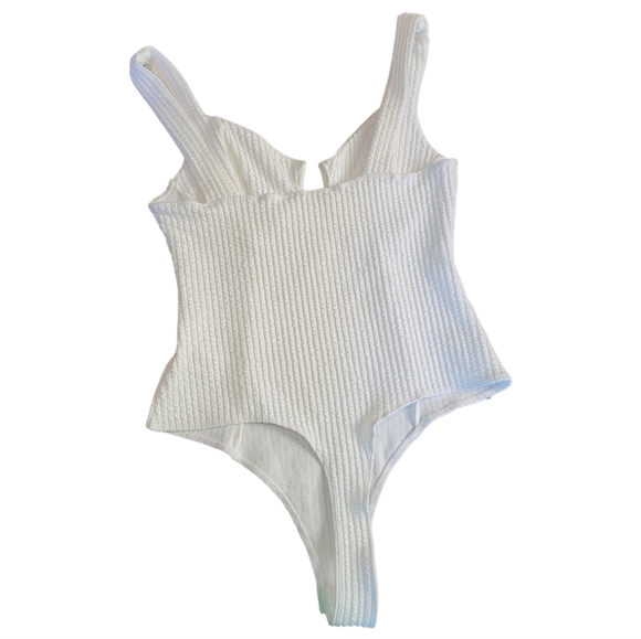 Brand New ASTR Aria Bodysuit L - Picture 15 of 15